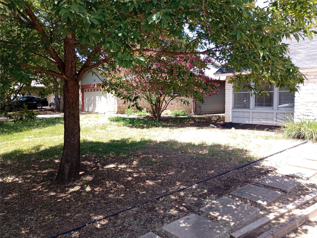 Backyard, Detached Garage, Exterior