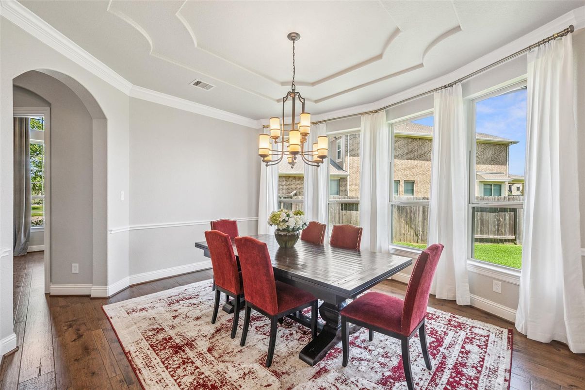 Chandelier, Dining room, Interior, Wood Texture Flooring