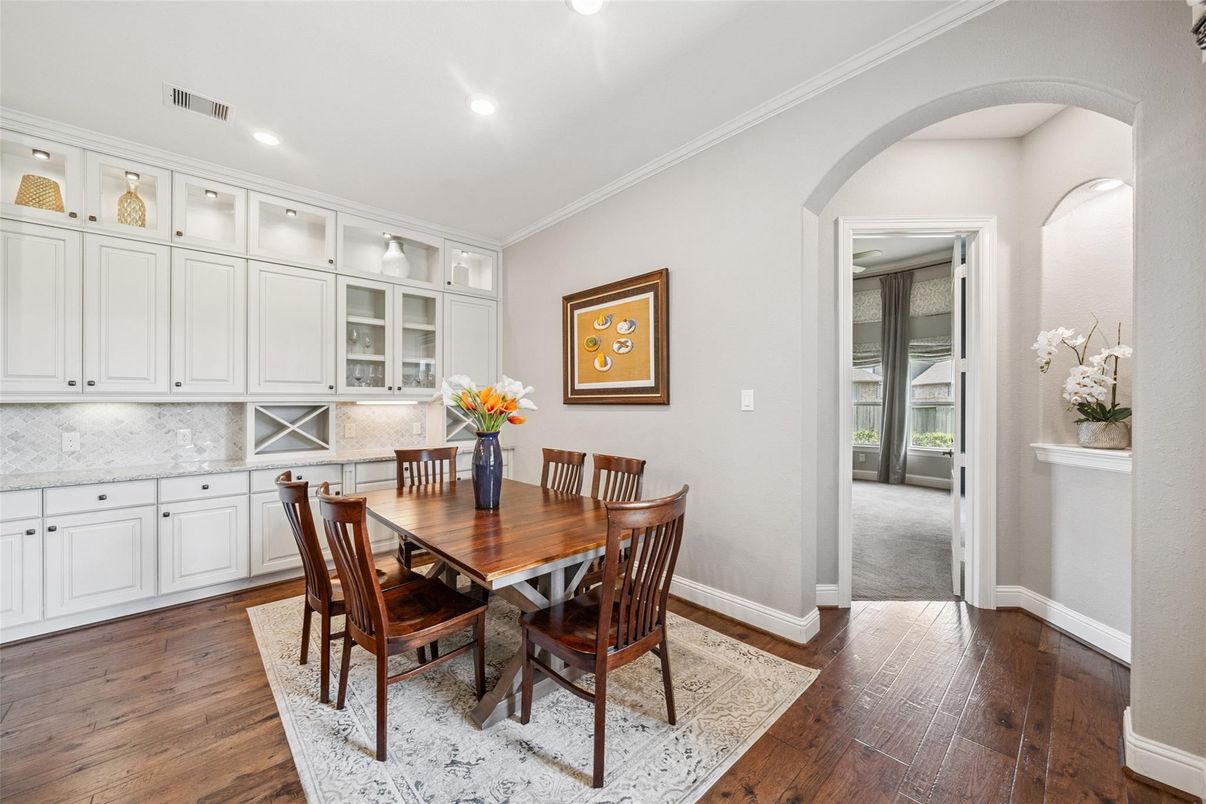 Dining room, Interior, Recessed Lighting, Wood Texture Flooring