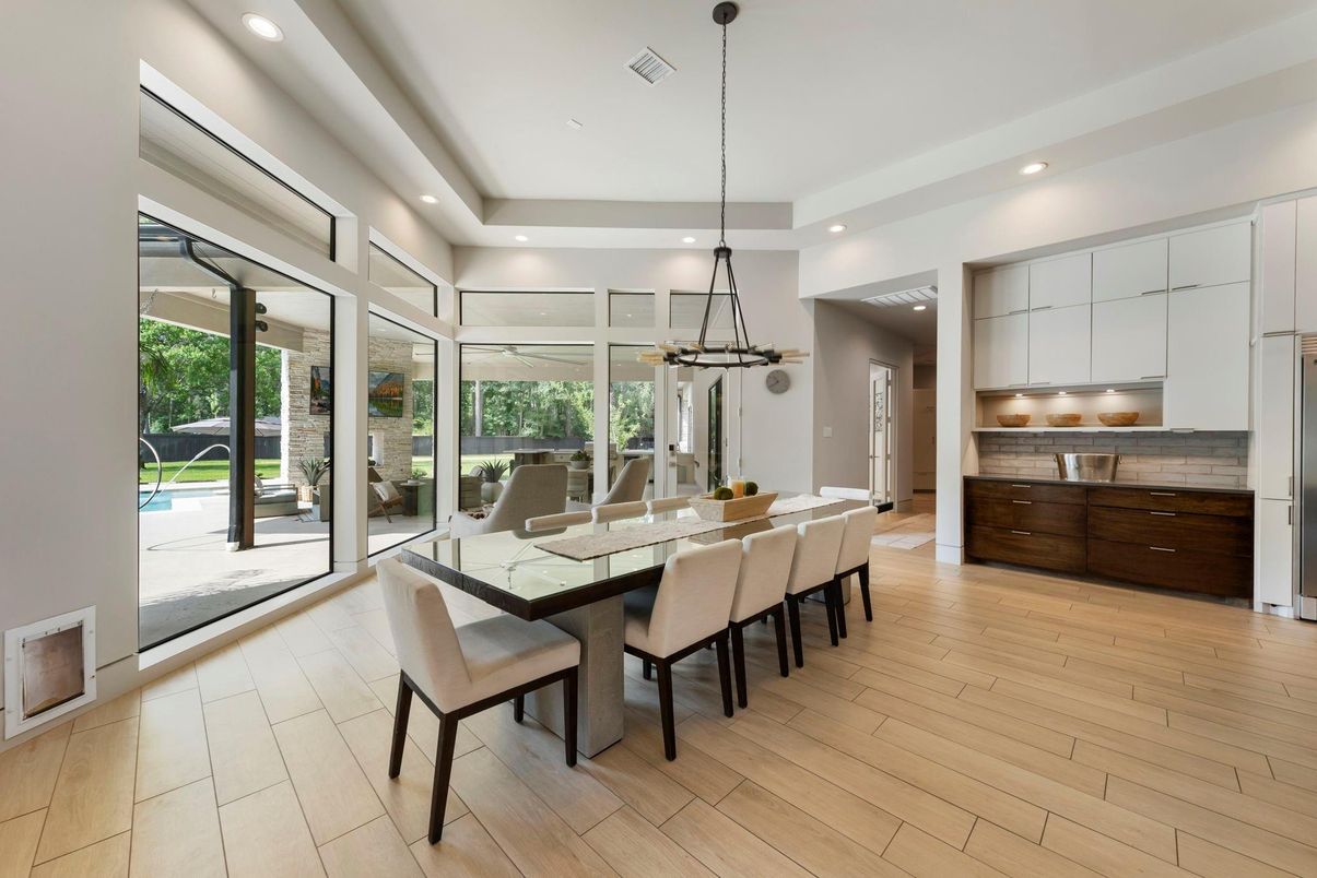 Dining room, Interior, Pendant Lights, Recessed Lighting, Wood Texture Flooring