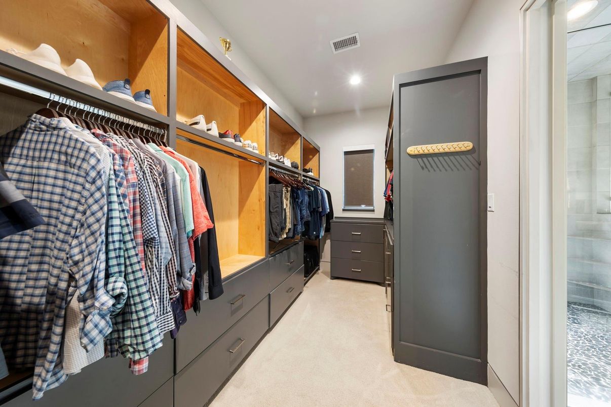 Interior, Recessed Lighting, Walk-in Closets