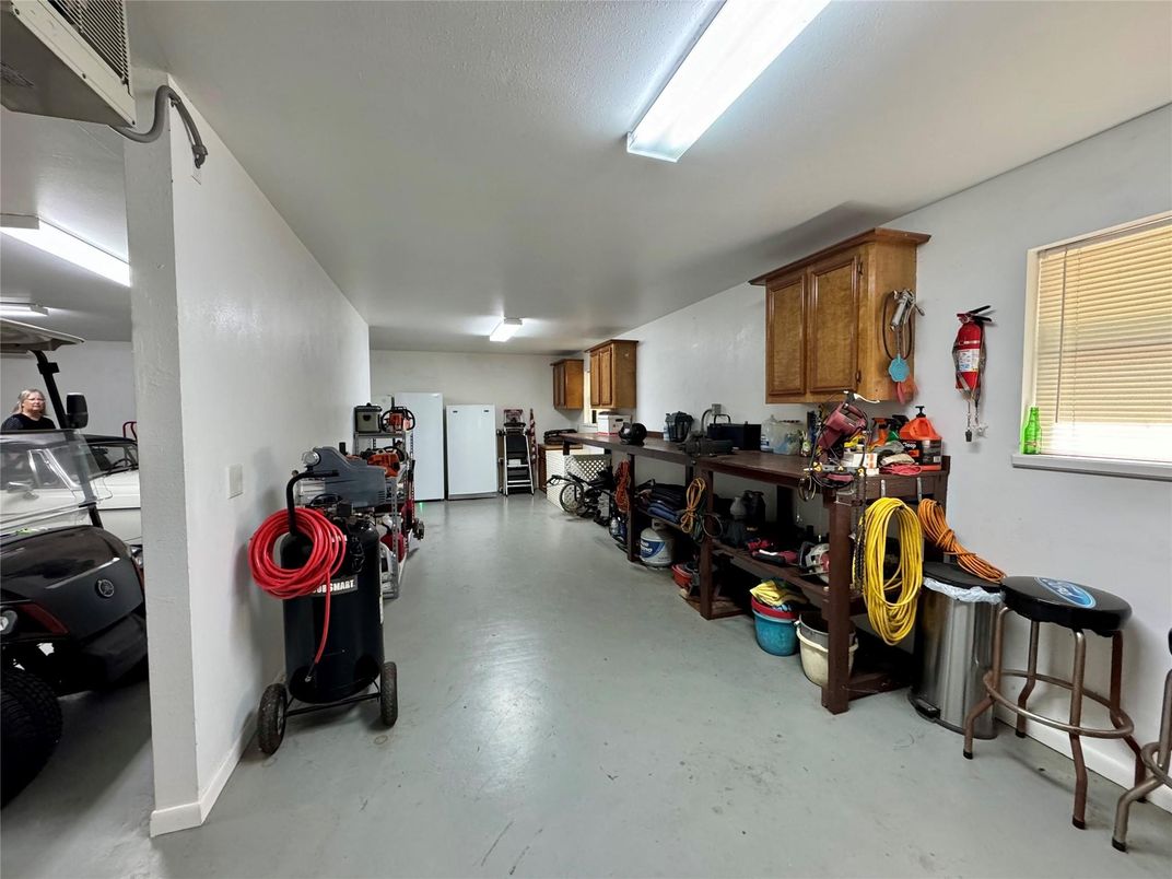 Garage, Interior