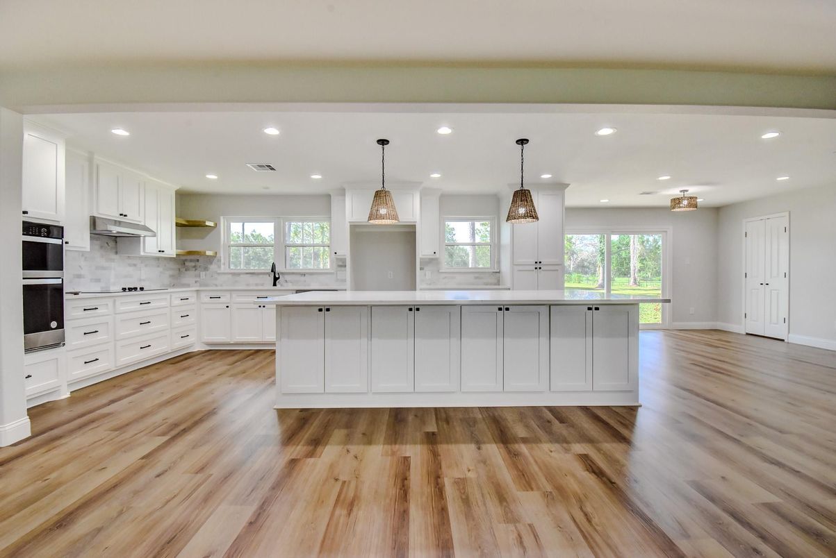 Interior, Kitchen, Pendant Lights, Recessed Lighting, Wood Texture Flooring