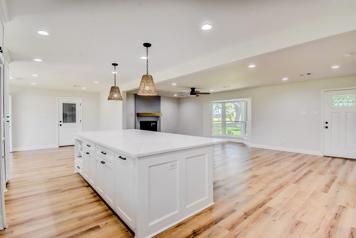Interior, Kitchen, Pendant Lights, Recessed Lighting, Wood Texture Flooring