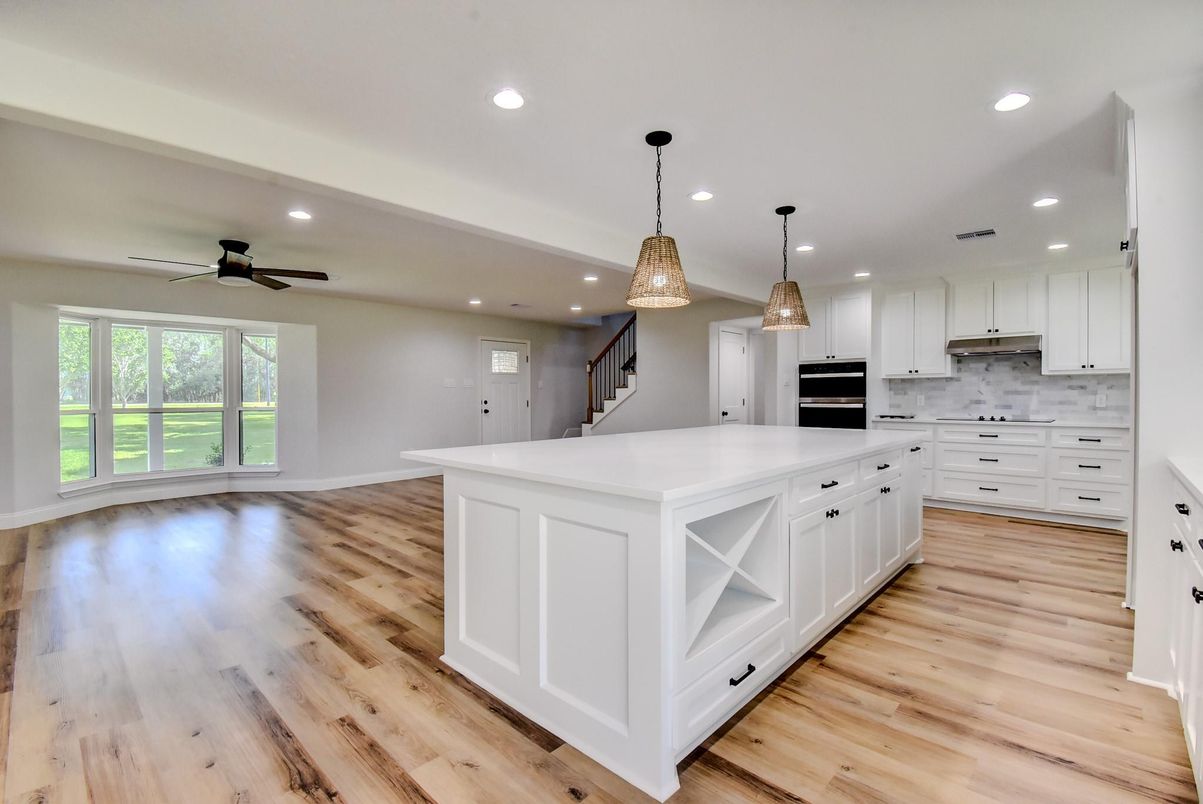 Interior, Kitchen, Pendant Lights, Recessed Lighting, Wood Texture Flooring