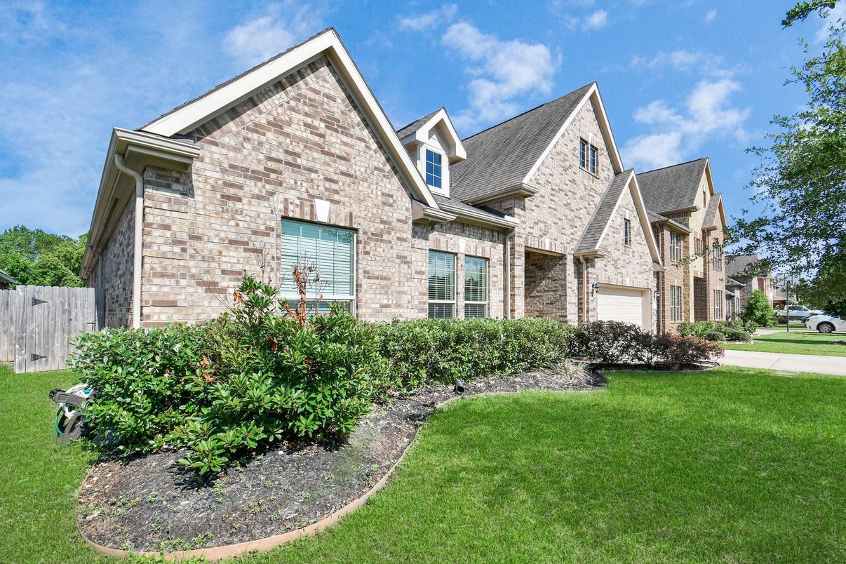 Attached, Exterior, Facade, Brick Facade, Brick Traditional