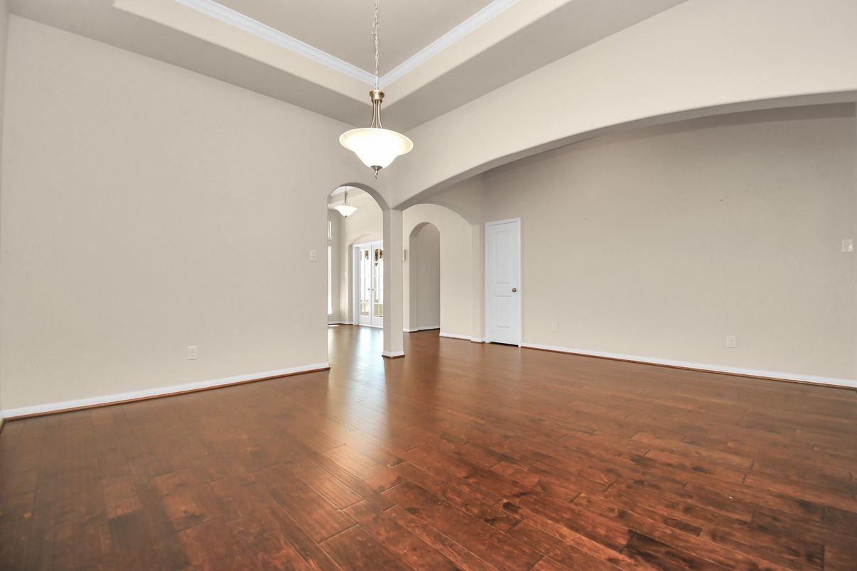 Empty room, Interior, Pendant Lights, Wood Texture Flooring