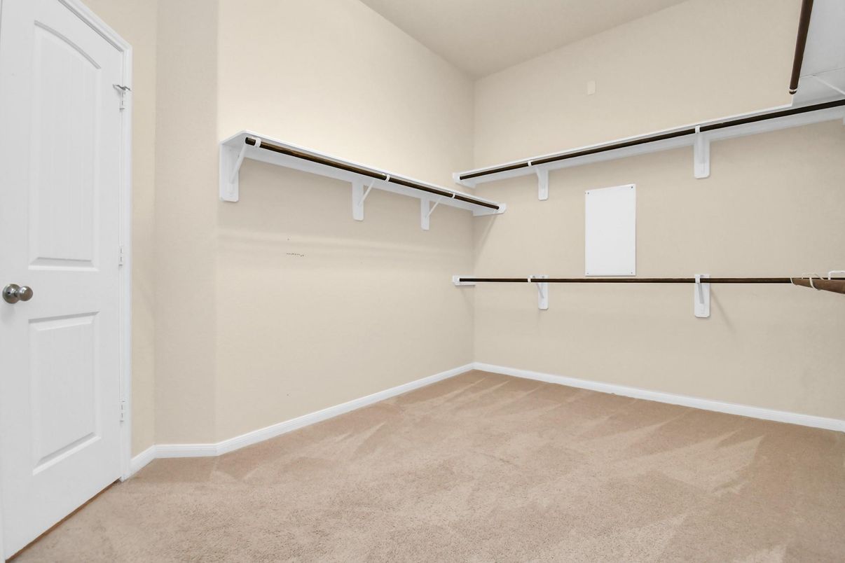 Empty room, Interior, Walk-in Closets