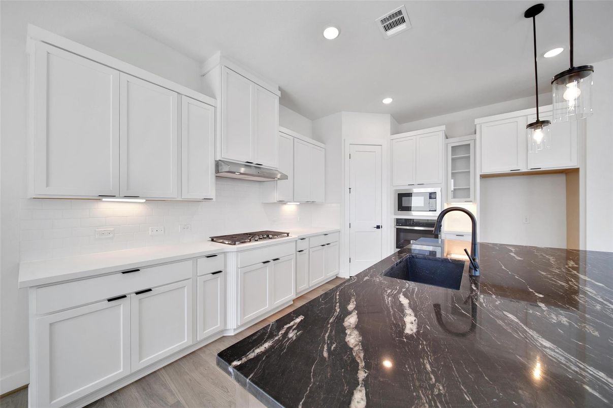 Interior, Kitchen, Pendant Lights, Recessed Lighting, Wood Texture Flooring