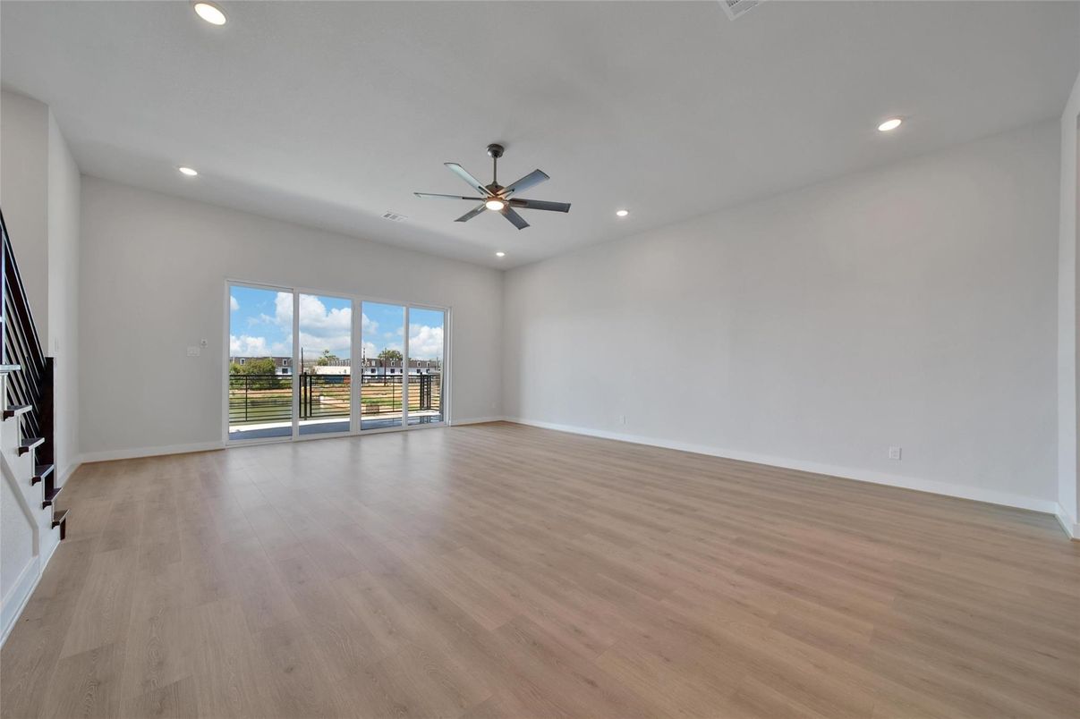 Empty room, Interior, Recessed Lighting, Wood Texture Flooring