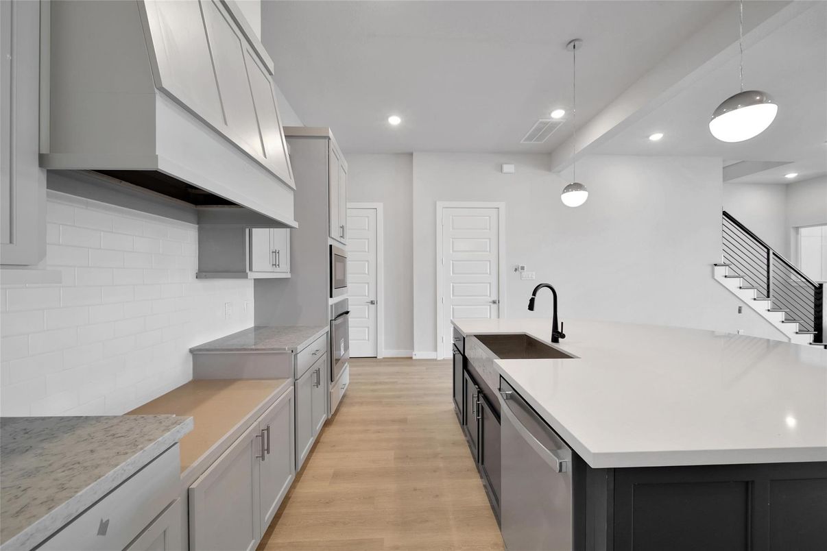 Interior, Kitchen, Pendant Lights, Recessed Lighting, Wood Texture Flooring