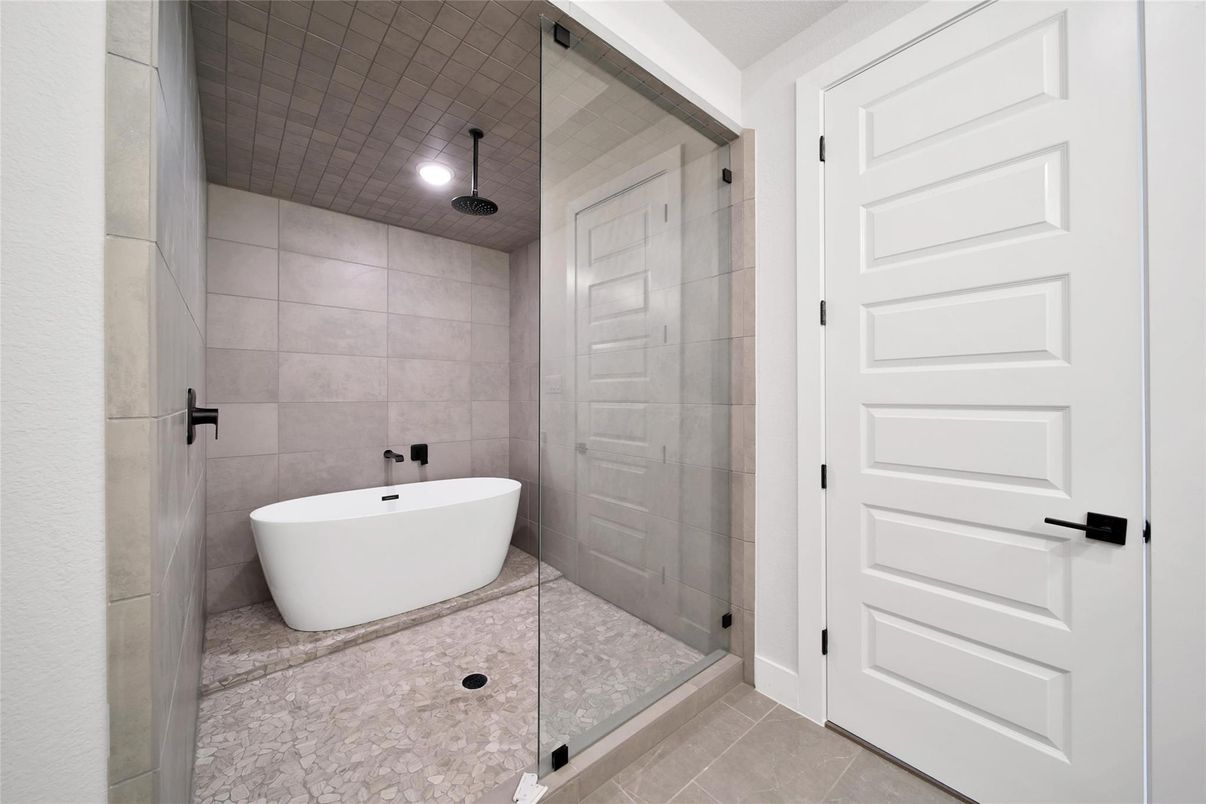 Bathroom, Free Standing Baths, Glass Shower, Interior, Recessed Lighting