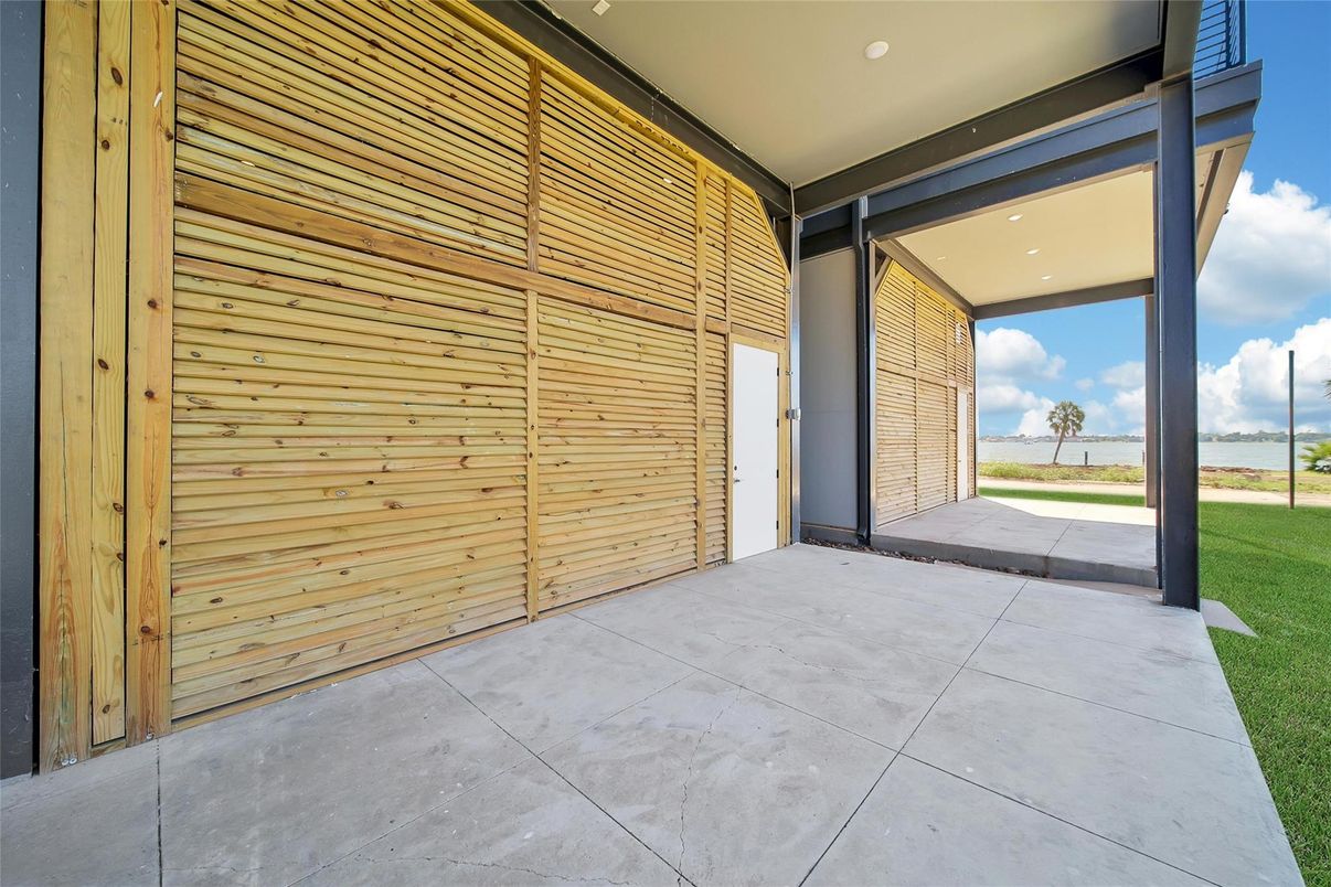 Empty room, Exterior, Interior, Recessed Lighting, Water