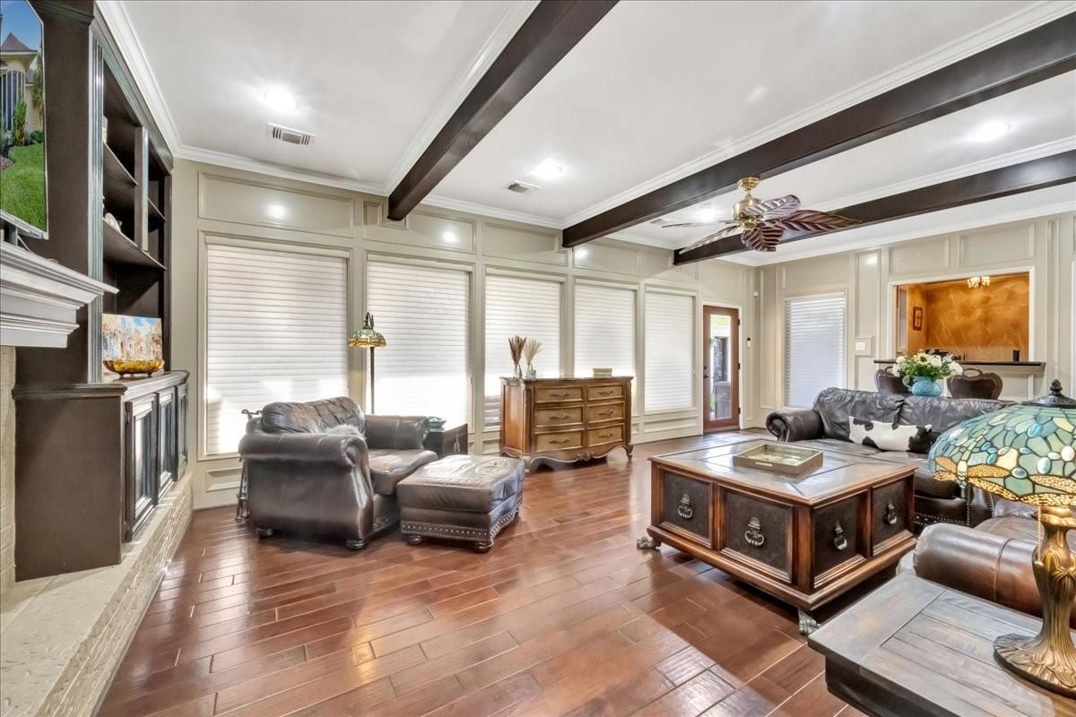Interior, Living room, Recessed Lighting, Wooden Beams, Wood Texture Flooring