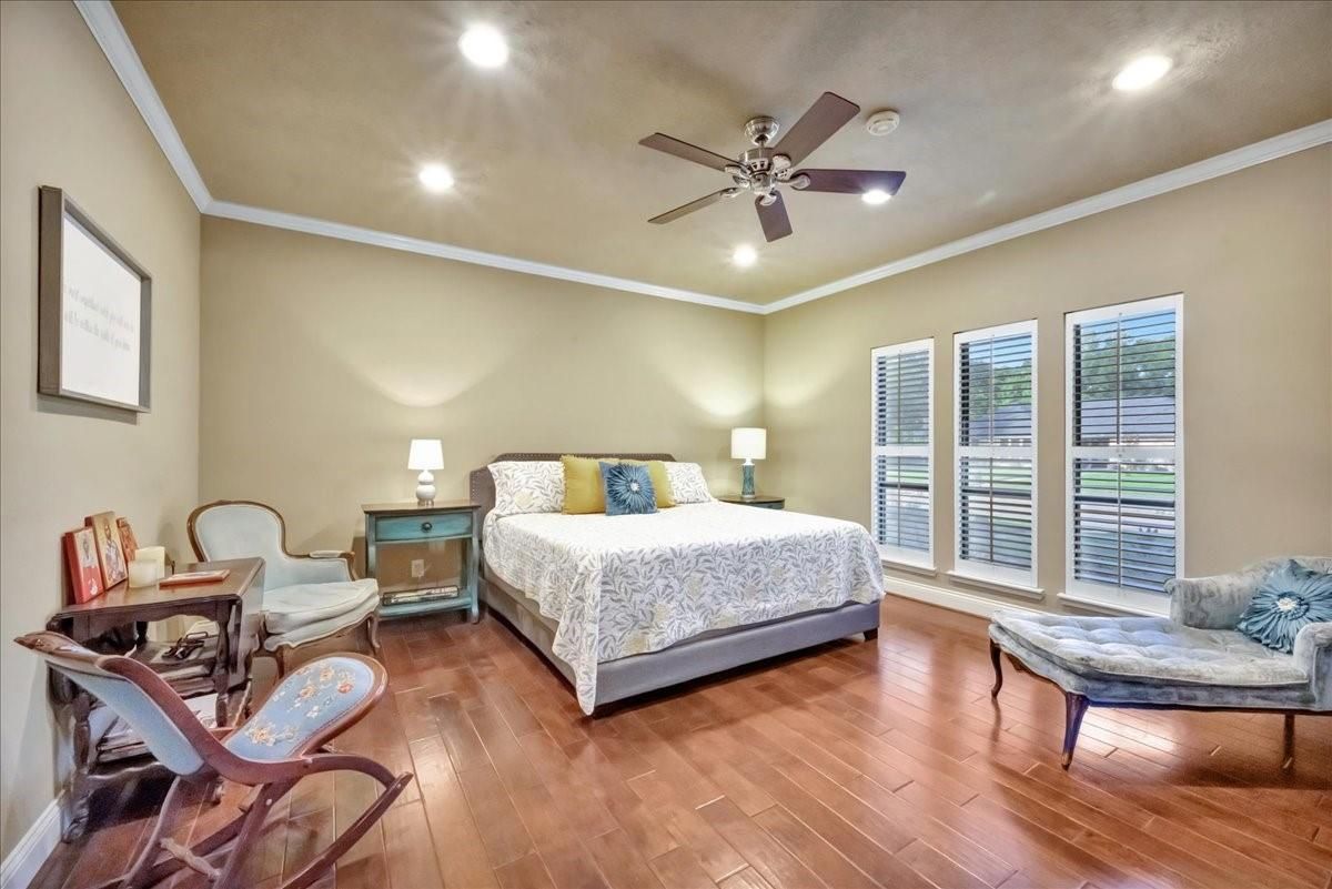 Bedroom, Interior, Recessed Lighting, Wood Texture Flooring