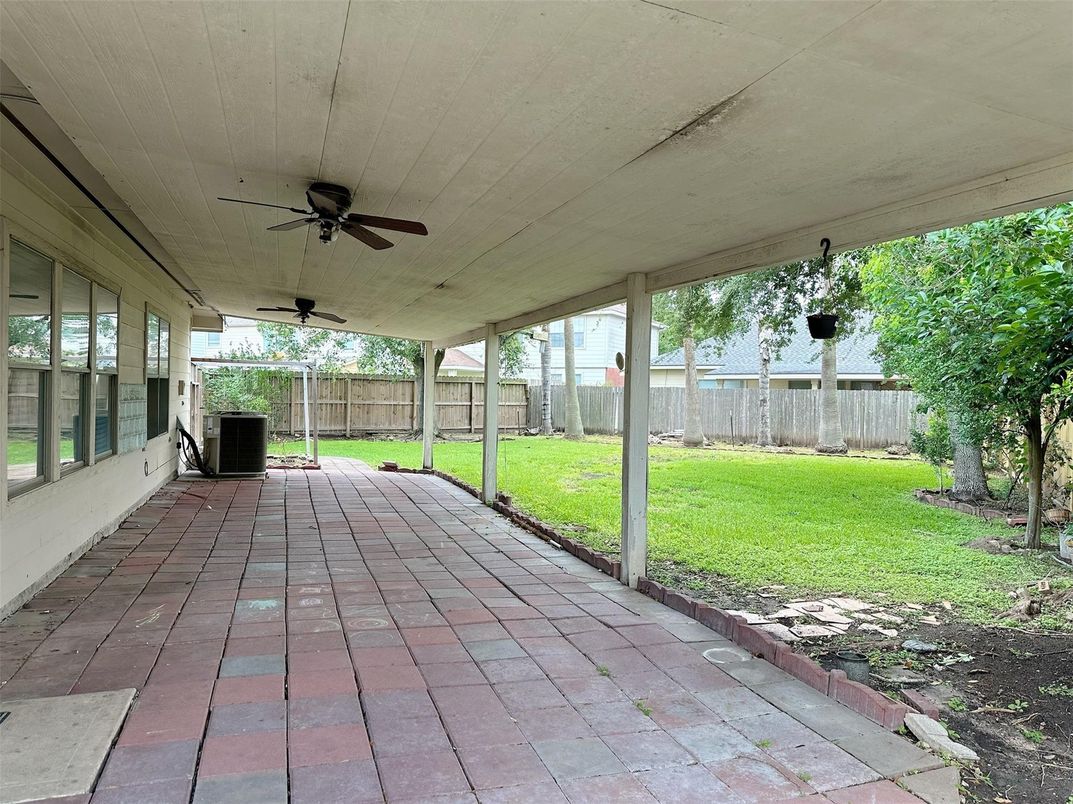 Backyard, Exterior, Sun Room