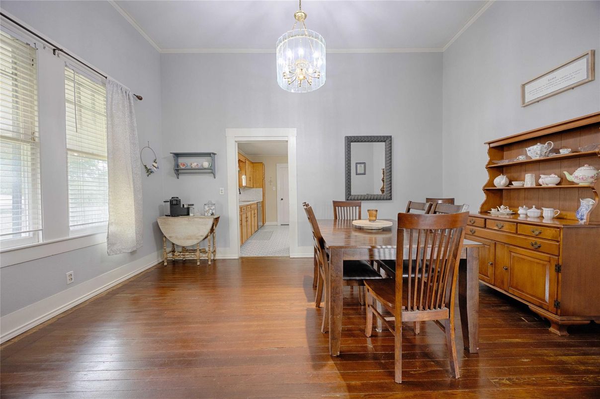 Chandelier, Dining room, Interior, Pendant Lights, Wood Texture Flooring