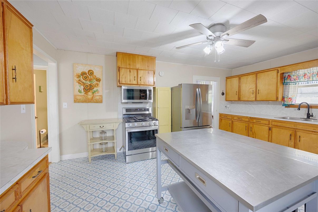 Interior, Kitchen, Stainless Steel Appliances