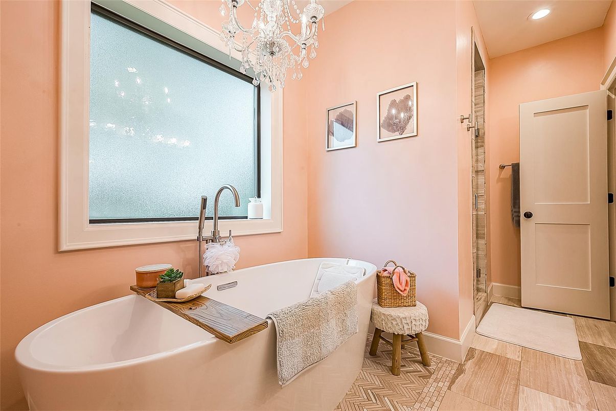 Bathroom, Chandelier, Free Standing Baths, Interior, Recessed Lighting
