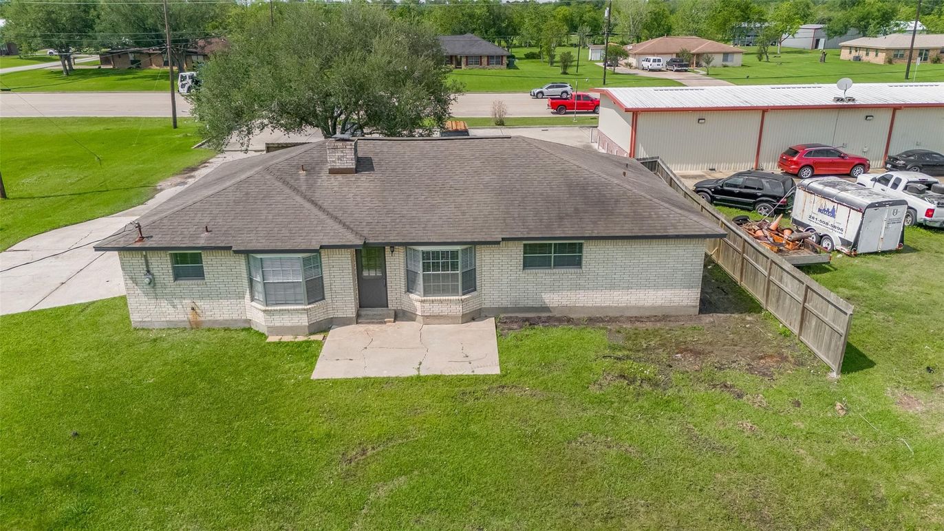 Exterior, Drone