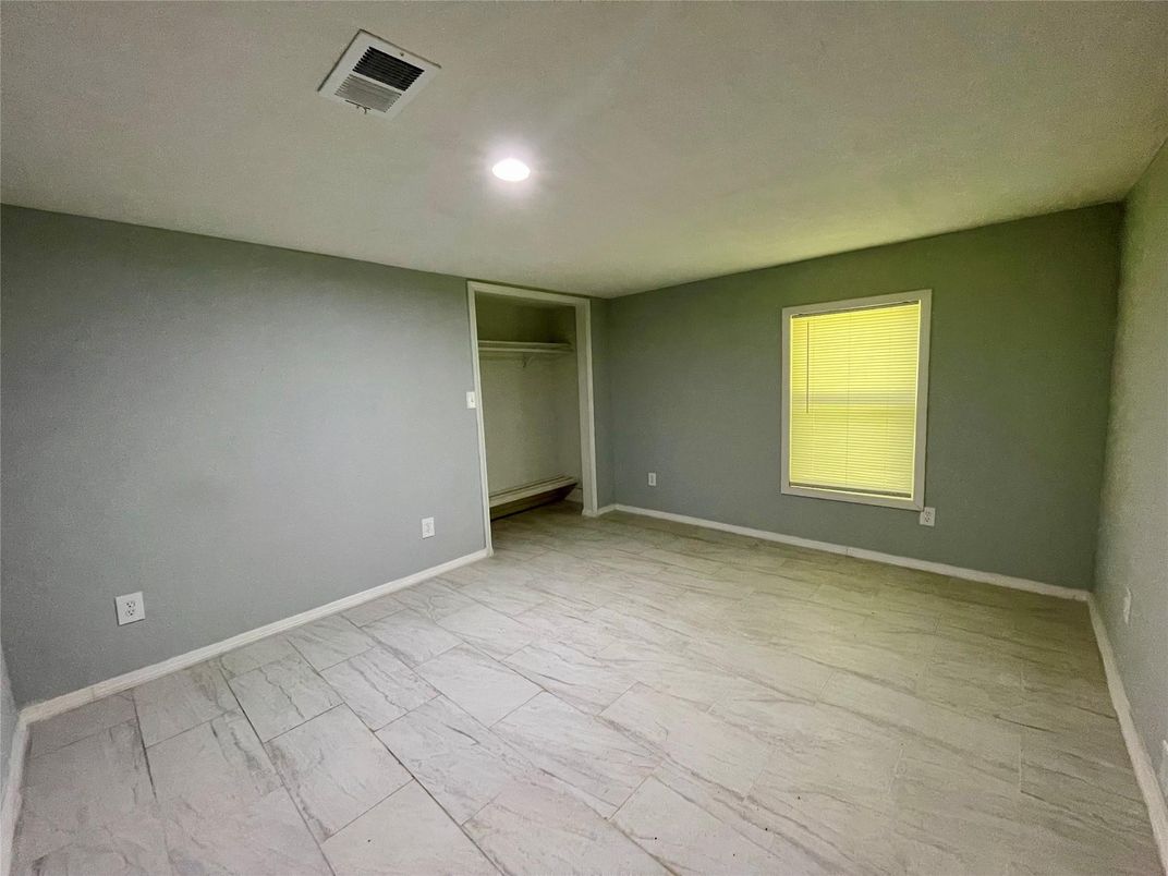 Empty room, Interior, Marble, Recessed Lighting