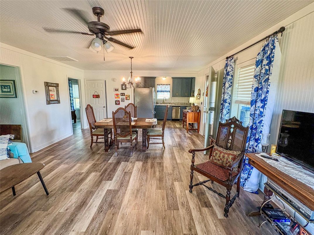 Chandelier, Dining room, Interior, Kitchen, Wood Texture Flooring
