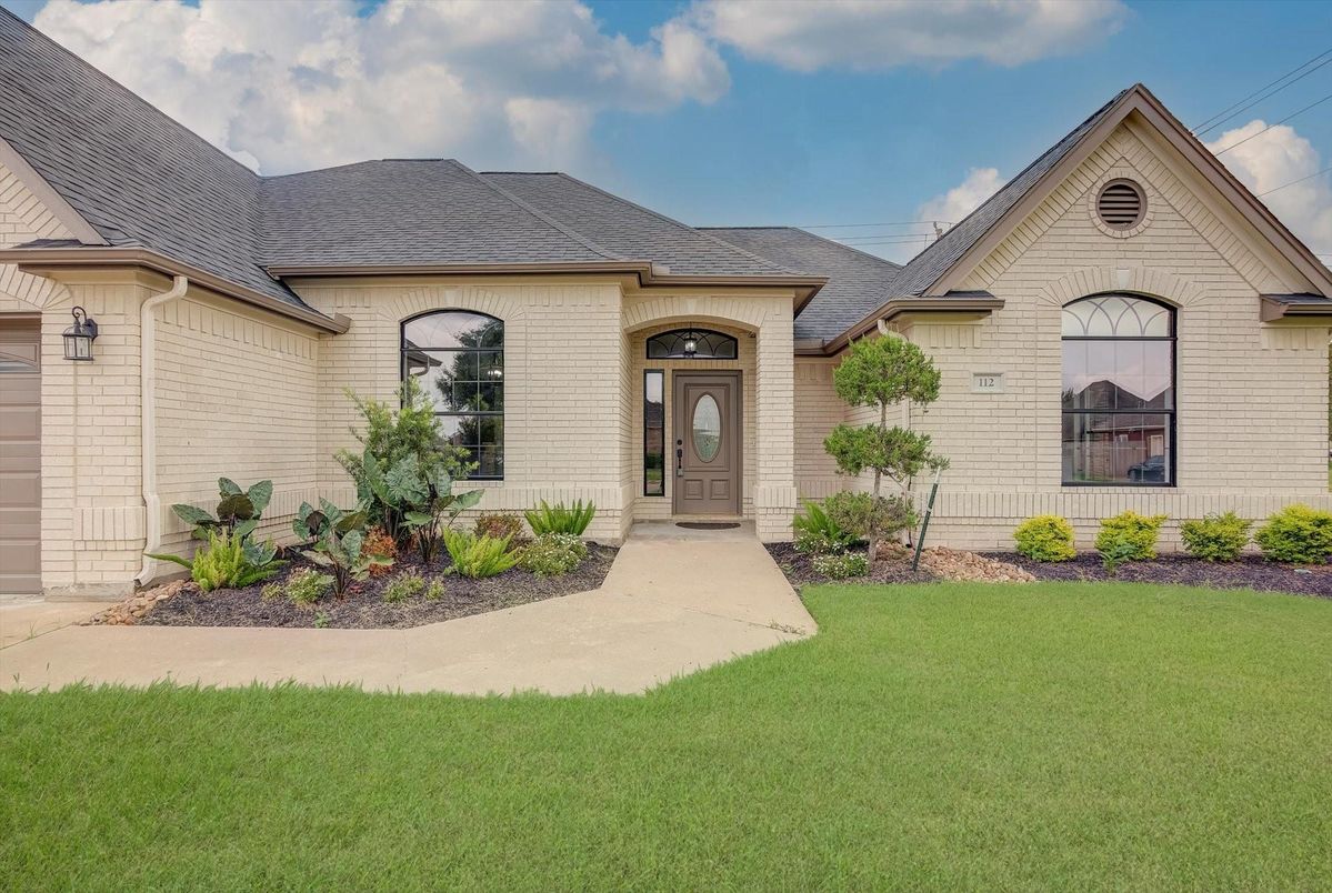 Exterior, Facade, Brick Facade, French Provincial