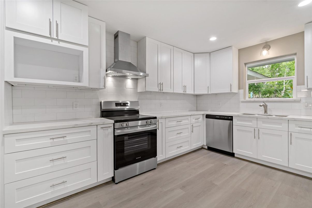 Interior, Kitchen, Recessed Lighting, Stainless Steel Appliances, Wood Texture Flooring