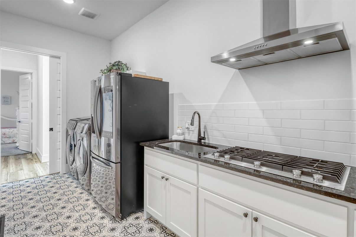 Interior, Kitchen, Recessed Lighting, Wood Texture Flooring