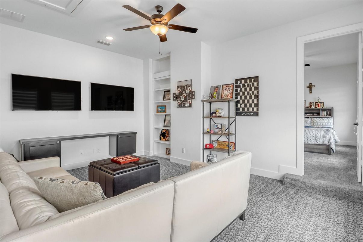 Bedroom, Interior, Living room, Recessed Lighting