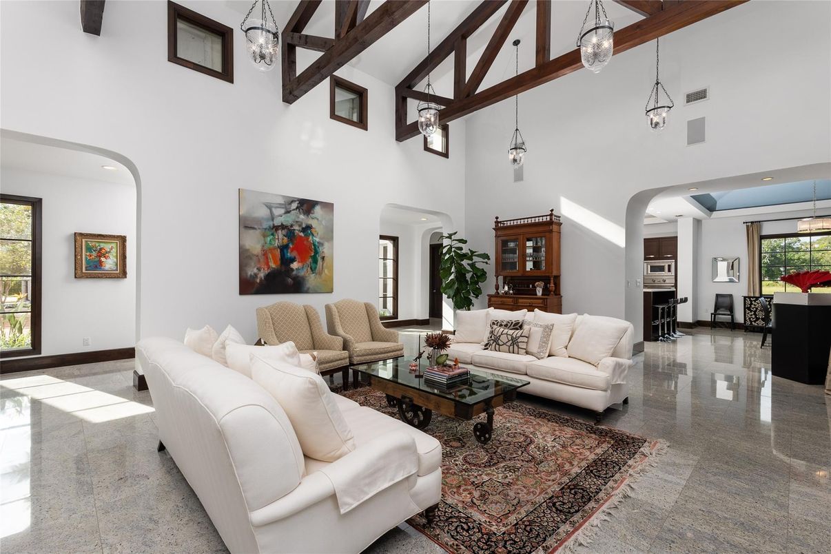 Interior, Living room, Pendant Lights, Recessed Lighting, Wooden Beams