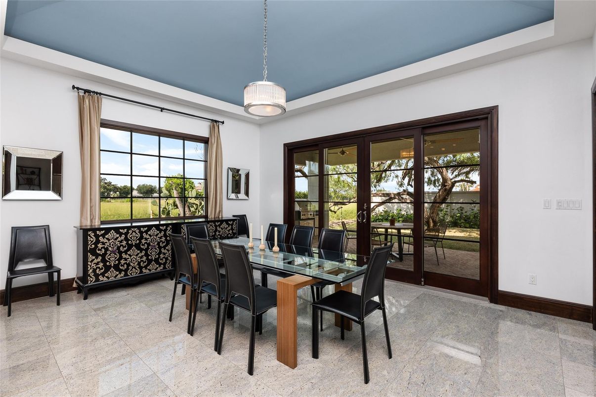 Dining room, Interior, Pendant Lights