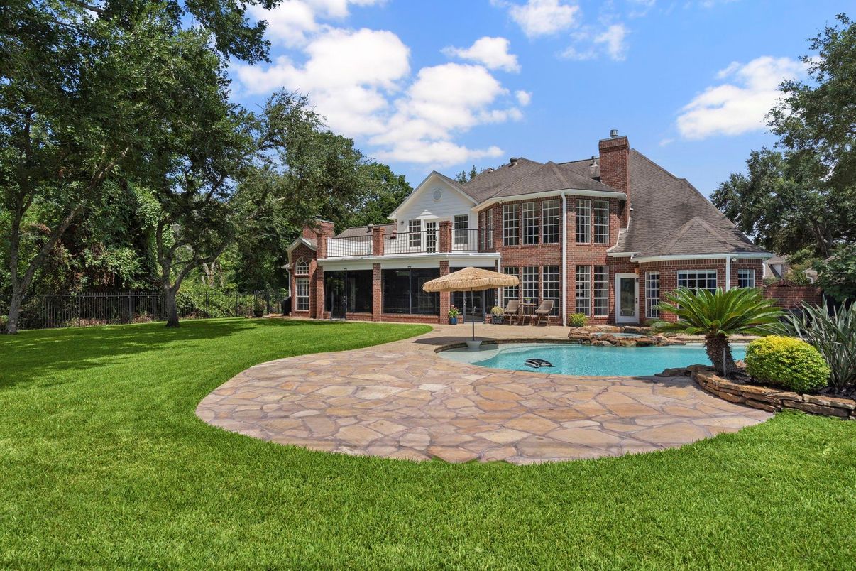 Backyard, Exterior, Pool