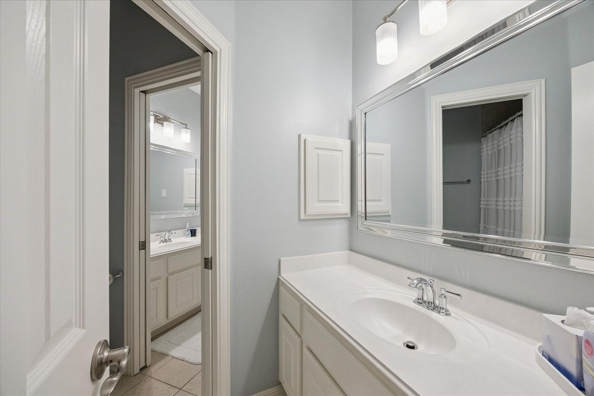 Bathroom, Interior