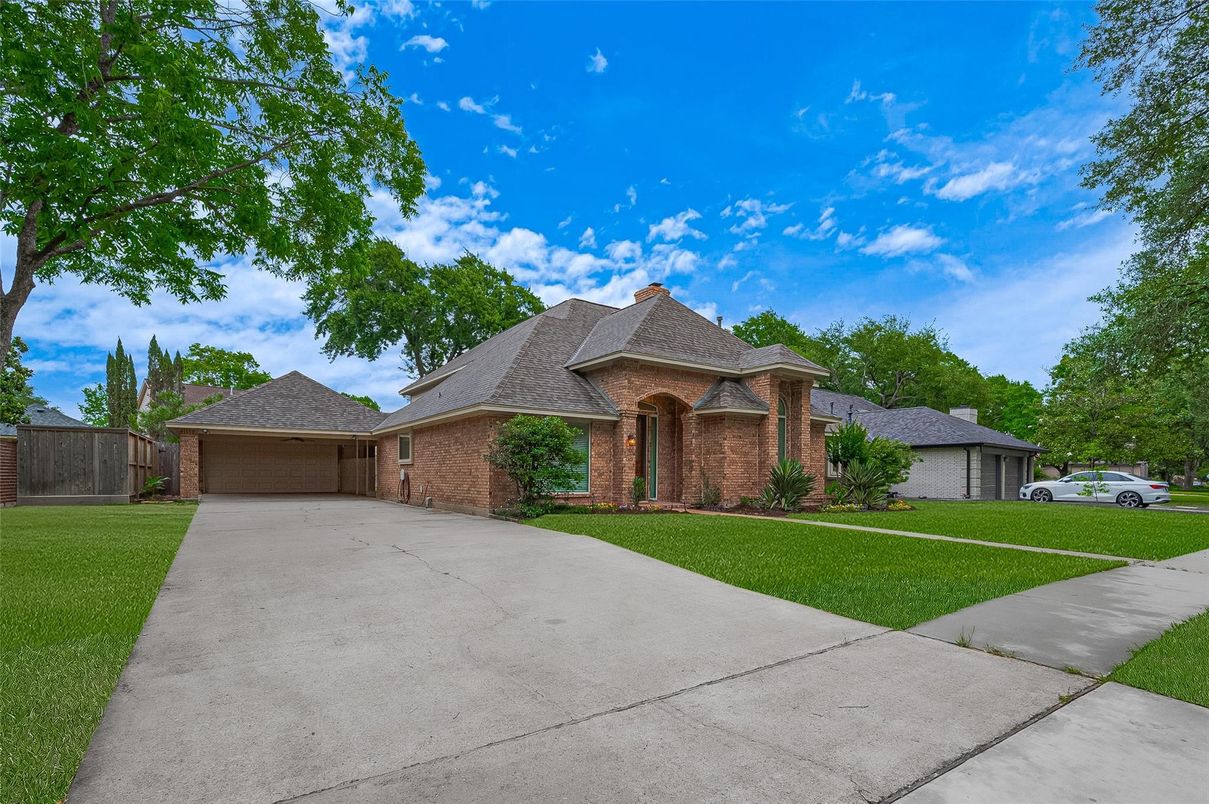 Attached, Backyard, Exterior, Facade, Brick Facade, French Provincial