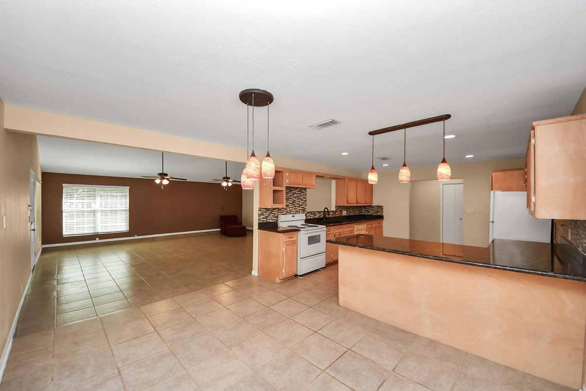 Interior, Kitchen, Pendant Lights, Recessed Lighting