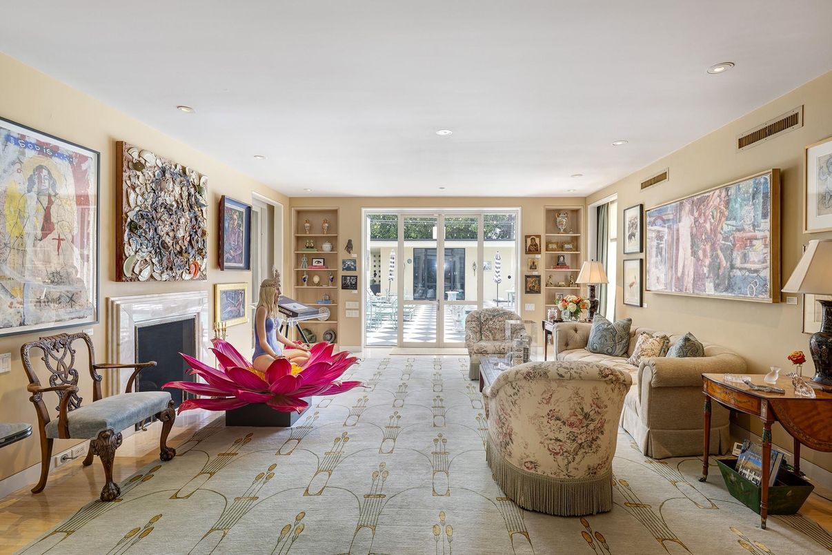 Fireplace, Interior, Living room, Recessed Lighting