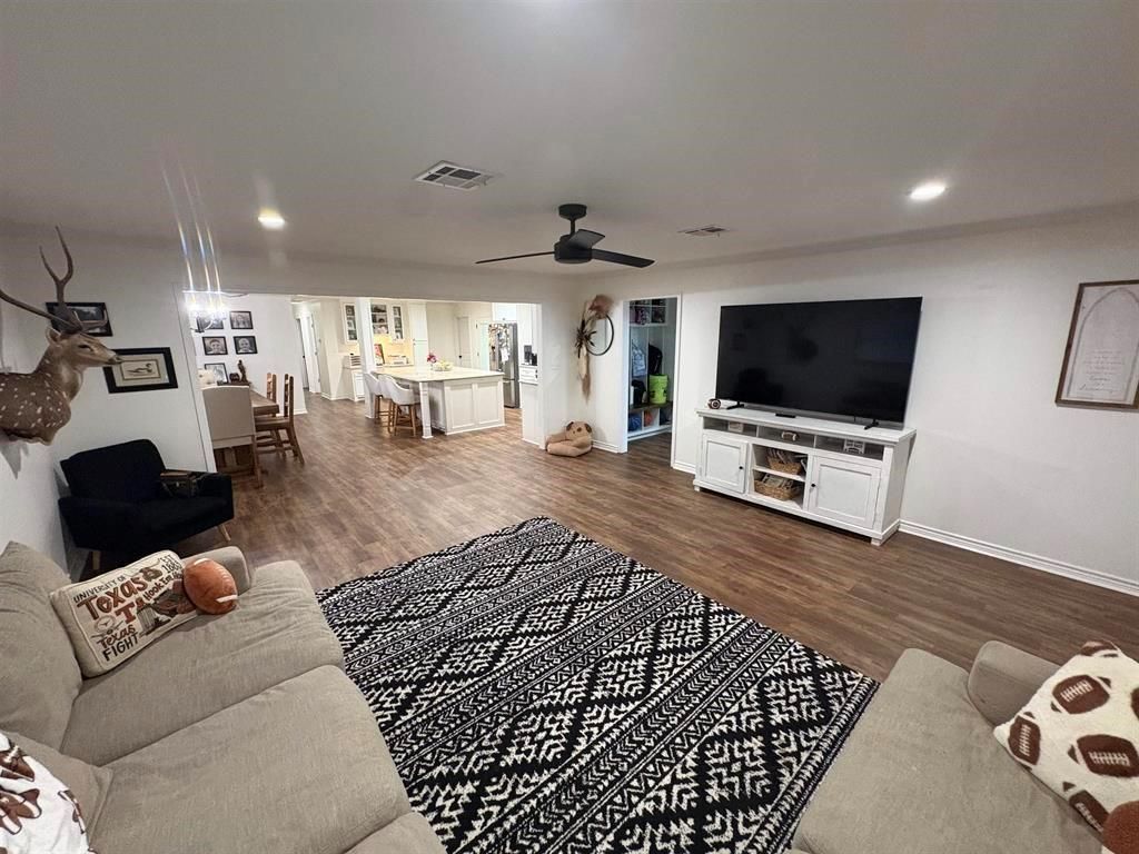 Dining room, Interior, Living room, Recessed Lighting, Wood Texture Flooring