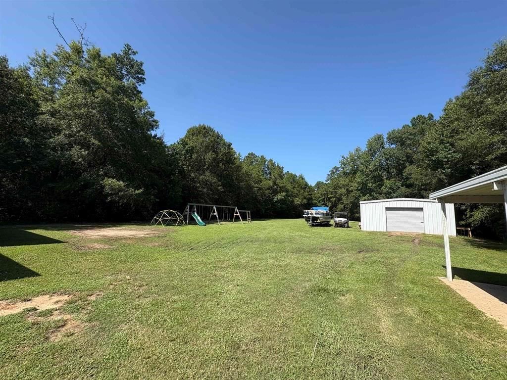 Backyard, Detached Garage, Exterior