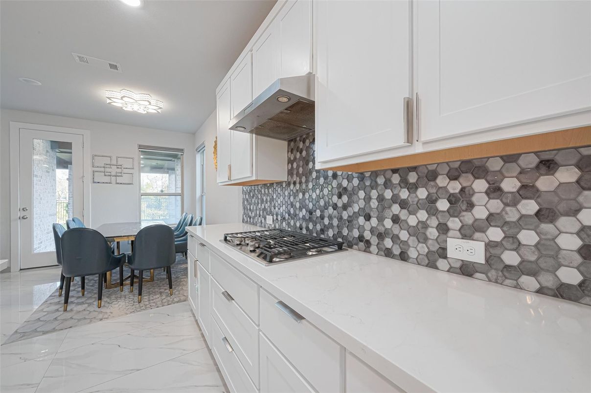 Dining room, Interior, Kitchen, Marble, Recessed Lighting