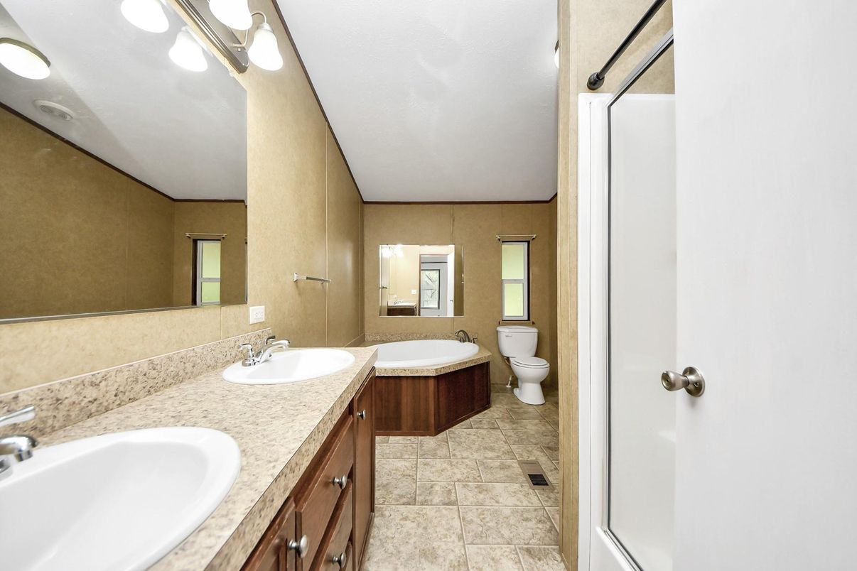 Bathroom, Dual Sink Vanities, Interior