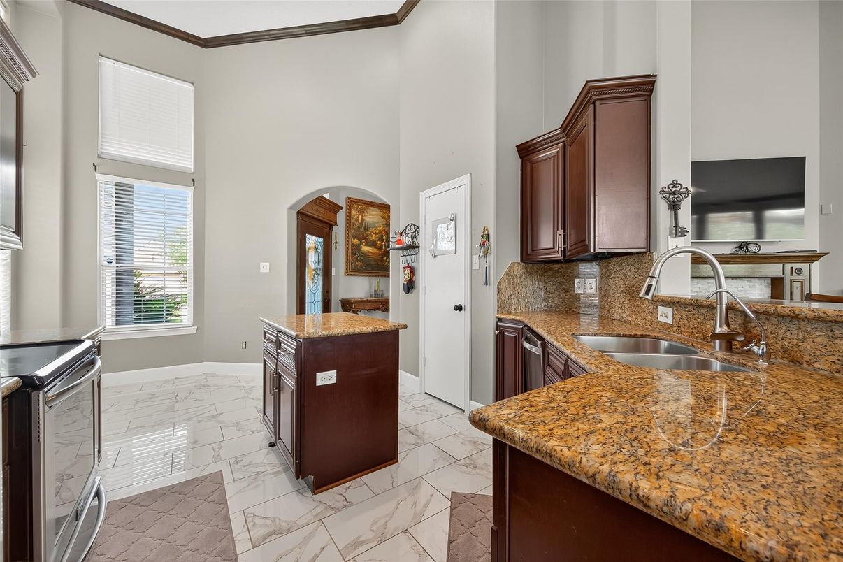 Interior, Kitchen, Marble, Stainless Steel Appliances