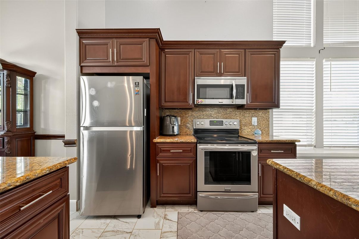 Interior, Kitchen, Stainless Steel Appliances