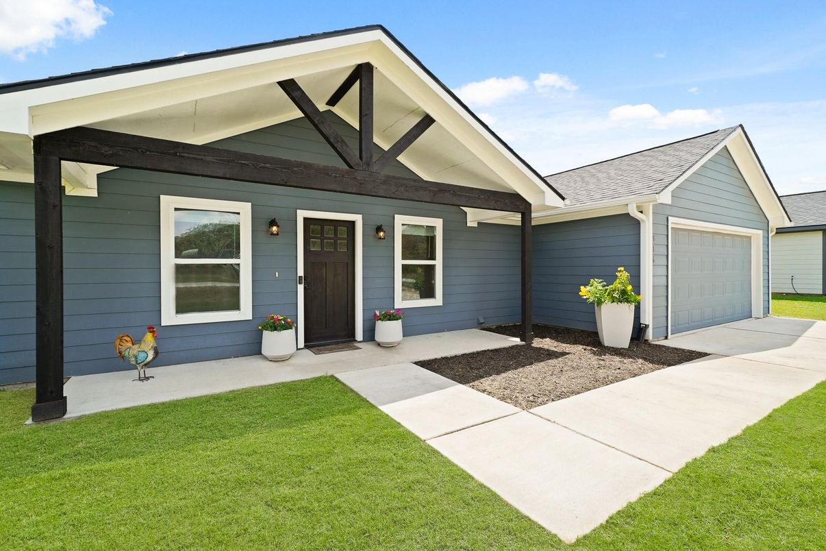 Detached Garage, Exterior, Facade, None