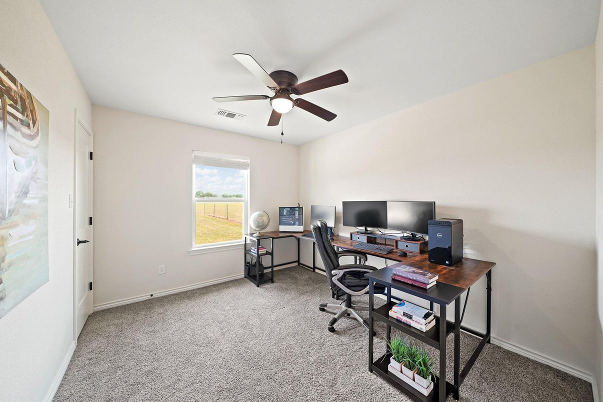Home Office, Interior