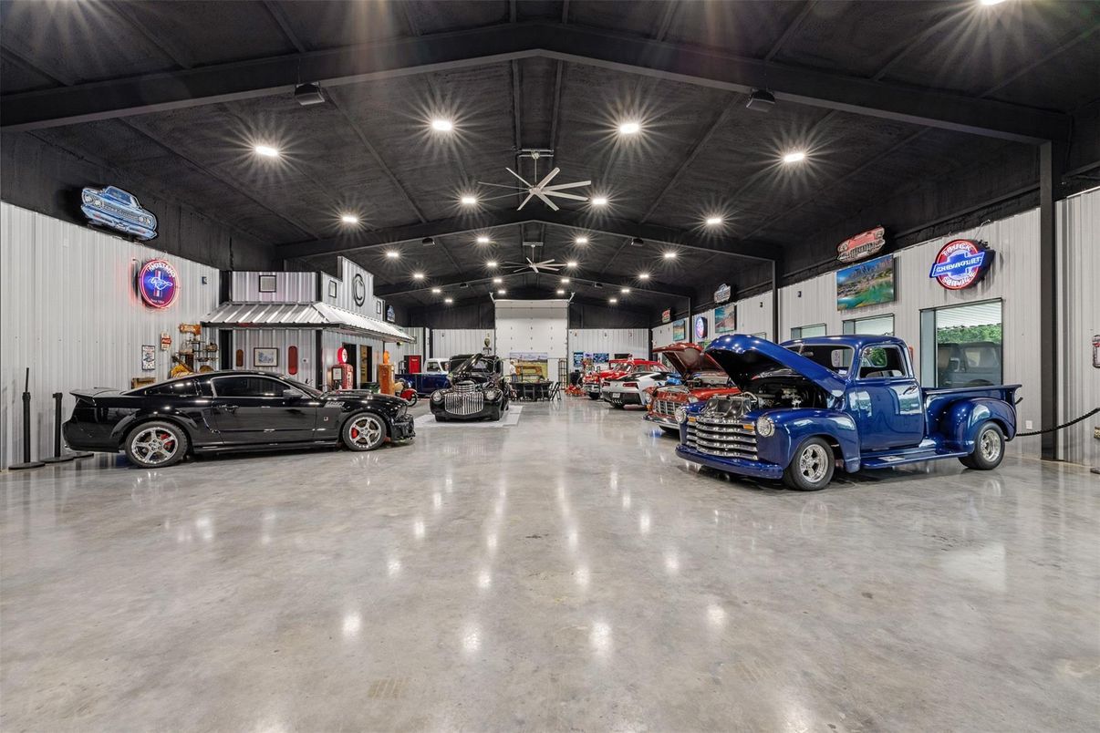 Garage, Interior, Recessed Lighting
