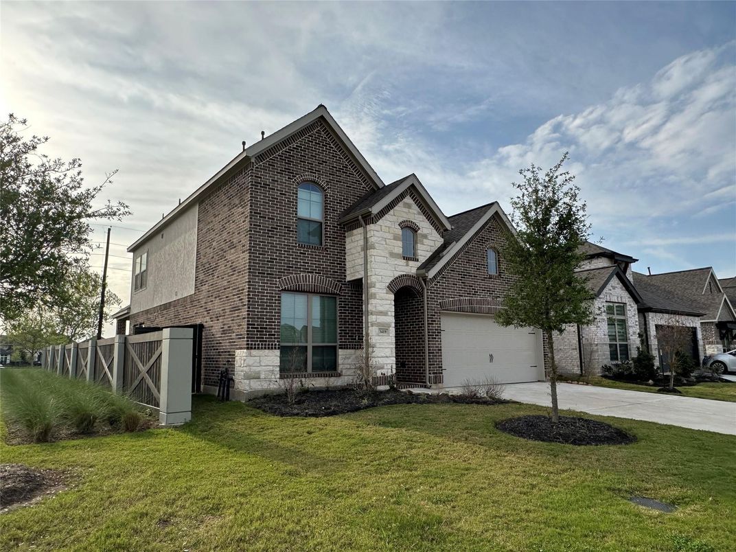 Attached, Exterior, Facade, Brick Facade, Brick Traditional