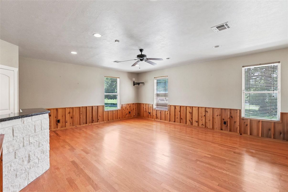 Empty room, Interior, Recessed Lighting, Wood Texture Flooring