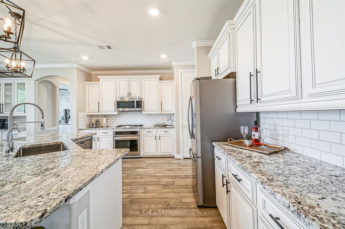 Chandelier, Interior, Kitchen, Pendant Lights, Recessed Lighting, Wood Texture Flooring