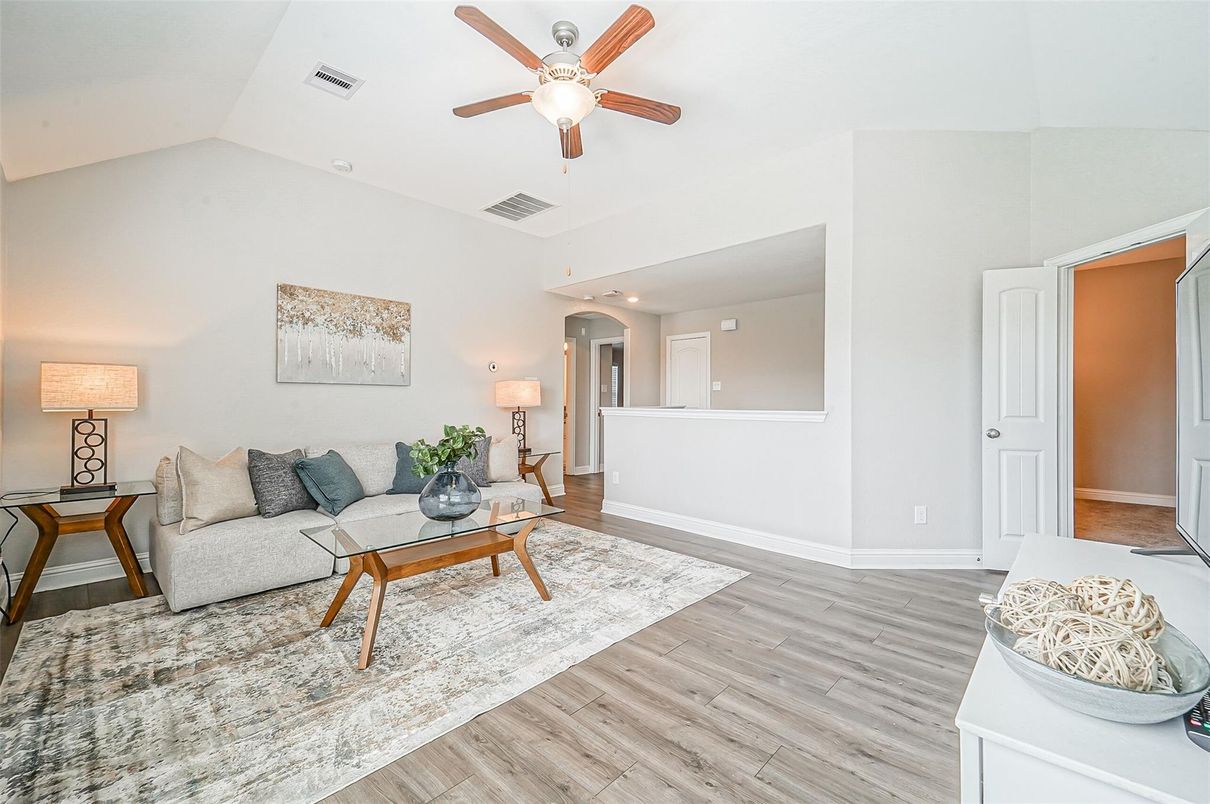 Interior, Living room, Recessed Lighting, Wood Texture Flooring